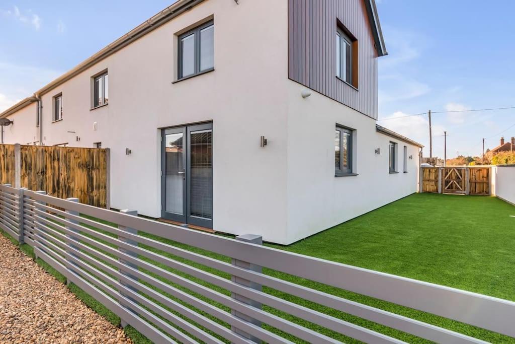 Isabel'S Wing! A Stunning 2 Bedroom Property Norwich Exterior photo